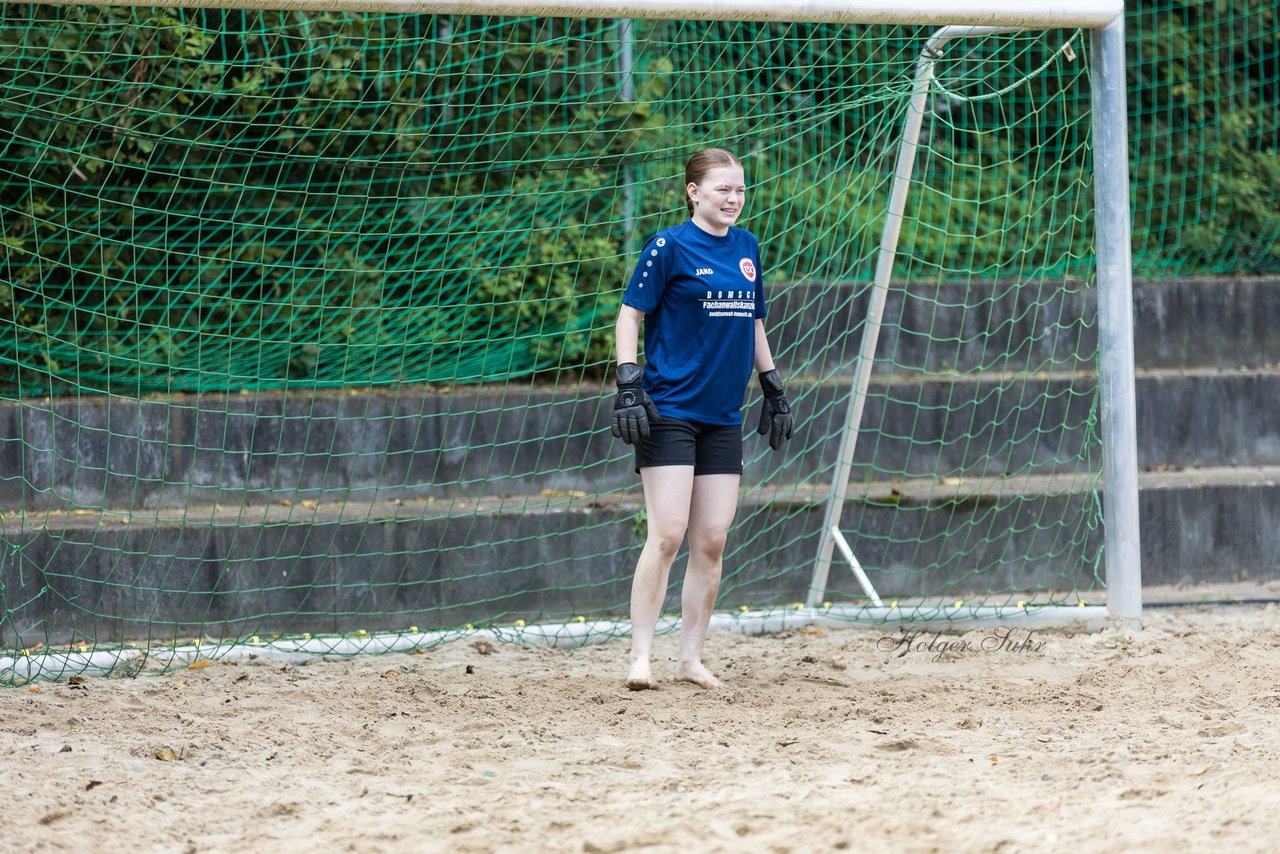 Bild 70 - wBJ/wCJ Beachsoccer Cup